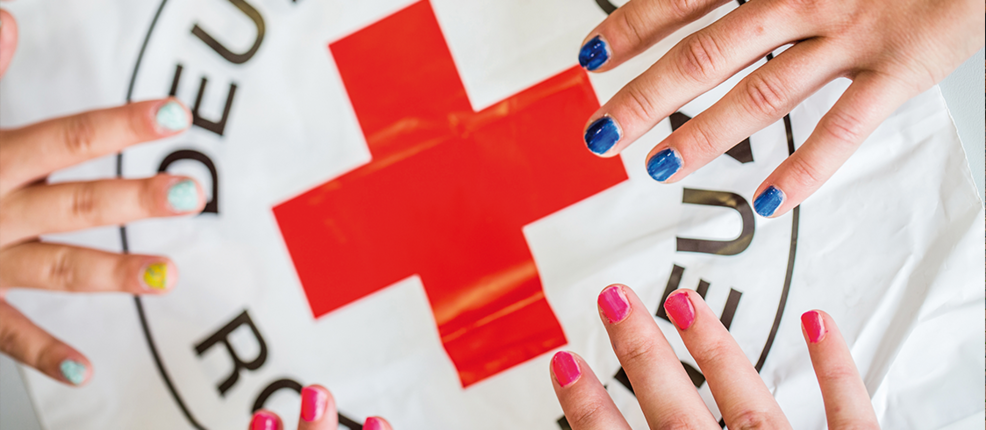 <p><strong><a href="https://www.drk-hannover.de/aktuelles/detailansicht/drk-klare-linie-fuer-menschlichkeit-und-gegen-rassismus">Für Menschlichkeit, gegen Rassismus</a></strong></p>
<p>Das sagt der Generalsekretär des DRK zu den aktuellen Ereignissen. <a href="https://www.drk-hannover.de/aktuelles/detailansicht/drk-klare-linie-fuer-menschlichkeit-und-gegen-rassismus">Hier mehr.</a></p>